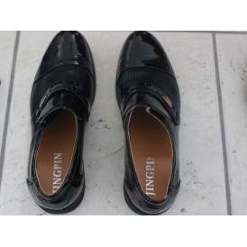 Unboxed Men's Shoes Size 8/9 JINGPIN